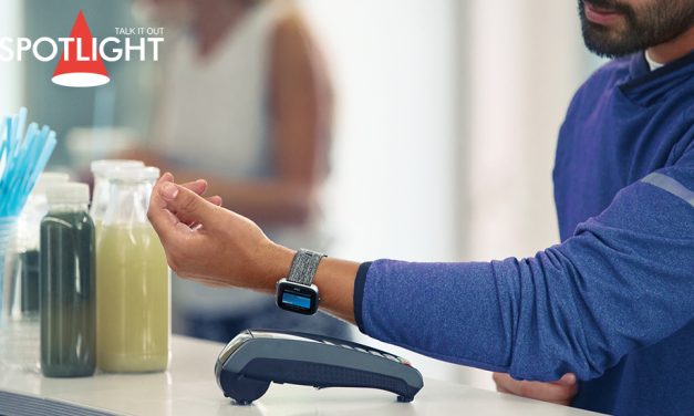 ฟิตบิทเปิดตัว Fitbit Versa สมาร์ทวอทช์สำหรับทุกคน